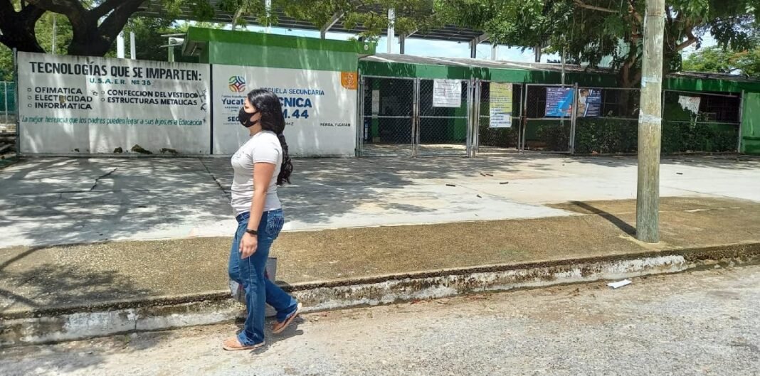 Covid-19 en escuelas Covid-19 en escuelas