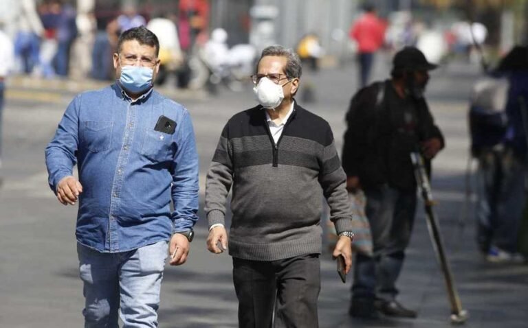 Semáforo rojo, 15 estados por coronavirus; 17 están en naranja