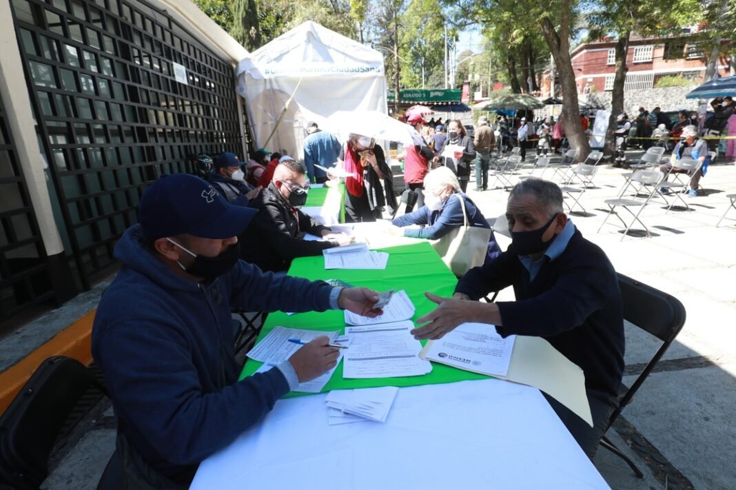 Descarta AMLO uso electoral del plan de vacunación Descarta AMLO uso electoral del plan de vacunación