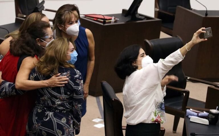 Iniciativa de ley para proteger a la tercera edad