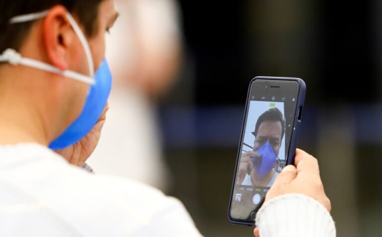 Apple y Google lanzan notificaciones para detectar exposición al coronavirus