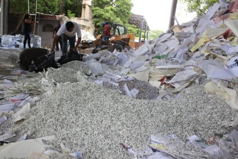 El INE destruye documentación