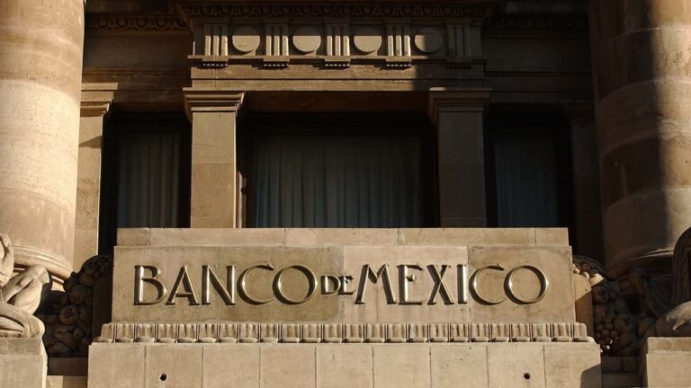 Bancos estarán cerrados el lunes 16 de noviembre