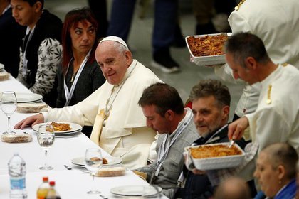 Vaticano realiza pruebas gratis de covid-19 a pobres