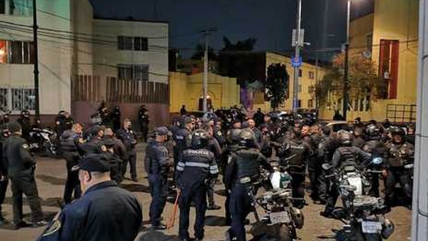 En CdMx, policías catean casas en las colonias Morelos y Centro