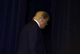 Por duras presiones, Trump dobla las manos ante Biden