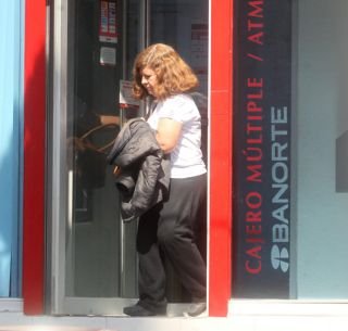 Adelantan aguinaldo y se lo recortan a un sector de mandos