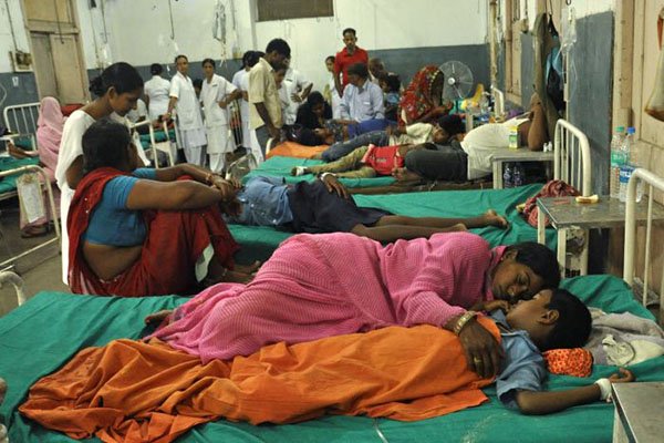 Misteriosa enfermedad deja un muerto y 200 hospitalizados en India