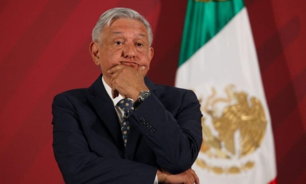 Reitera AMLO que descarta cubrebocas; «lo mejor es la sana distancia» Reitera AMLO que descarta cubrebocas; «lo mejor es la sana distancia»
