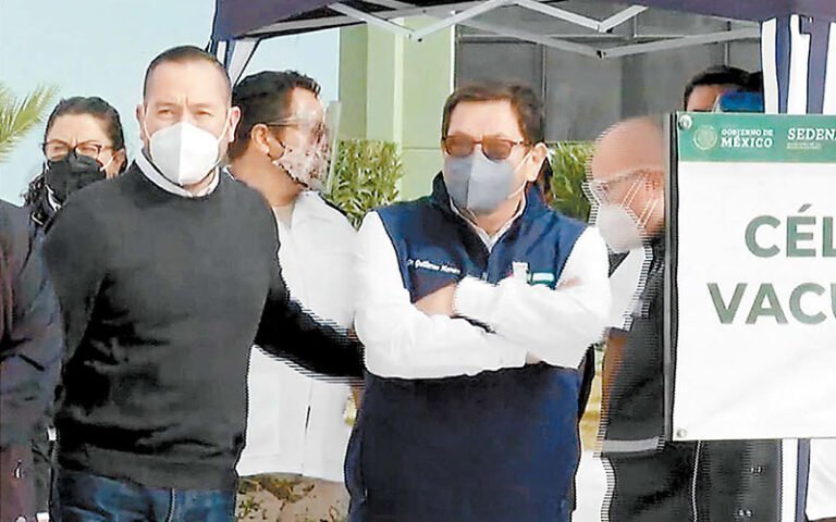 En Coahuila, se cuelan 29 funcionarios en vacunación contra covid-19