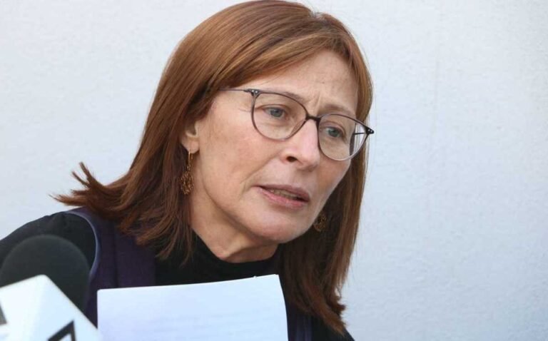 Tatiana Clouthier será nueva secretaria de Economía; Graciela Márquez va al Inegi