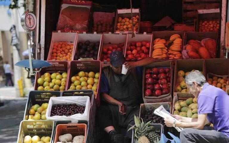 Confianza del consumidor cae por primera vez tras de cinco meses de crecimiento