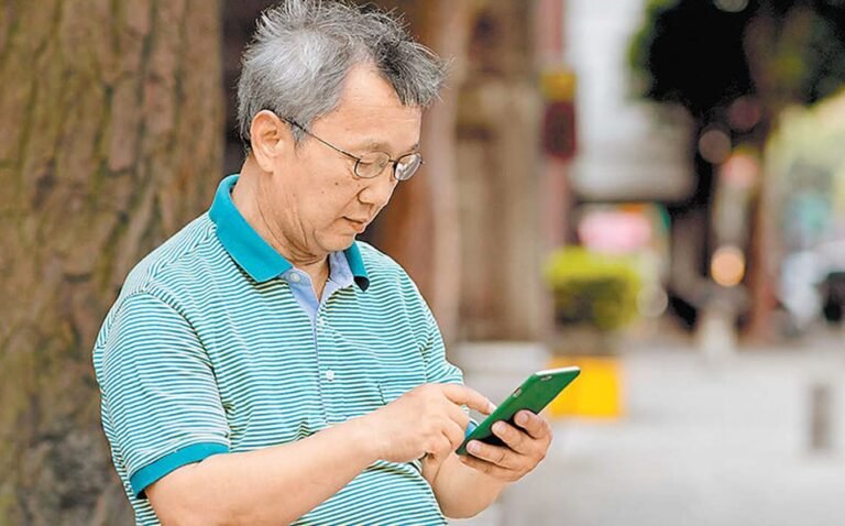 WeChat, aplicación estrella china que combina WhatsApp y Facebook