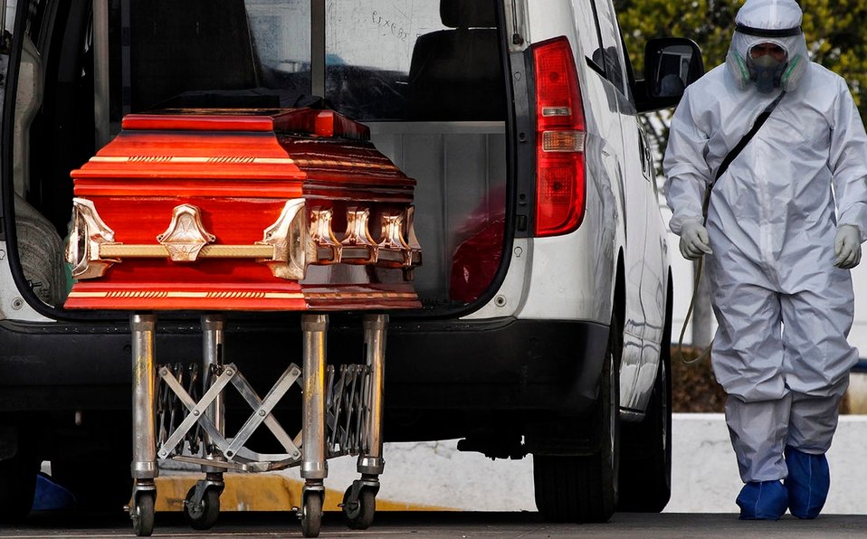 Ssa registra muertes por covid en hospitales e Inegi de certificados: director de Estadísticas Ssa registra muertes por covid en hospitales e Inegi de certificados: director de Estadísticas