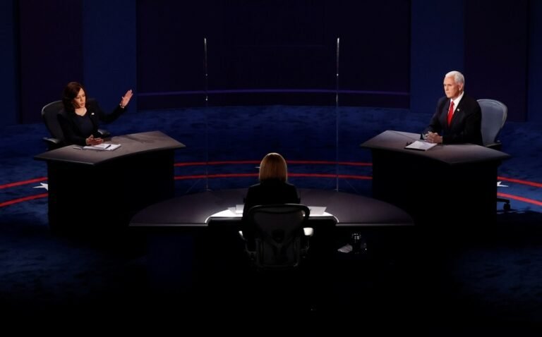 Pence y Kamala Harris mantuvieron llamada telefónica, según medios de EU