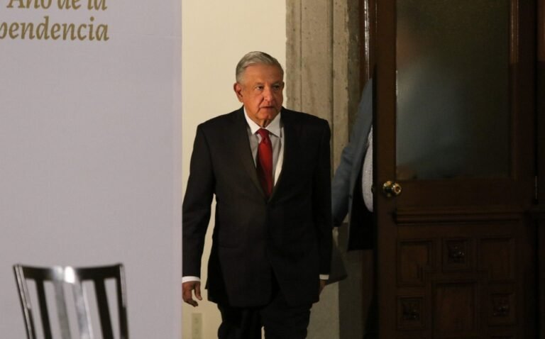 AMLO encabeza primera reunión de 2021 con gabinete