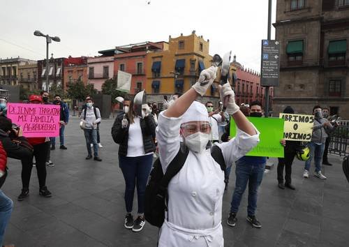 Ganan hasta dos salarios mínimos ocho de cada 10 trabajadores: Inegi