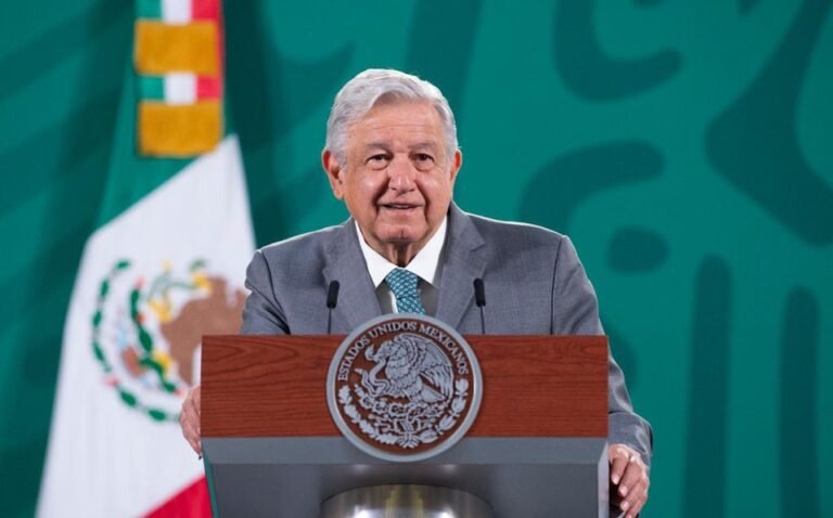 AMLO envía carta a presidente de SCJN por juez que frenó la reforma eléctrica