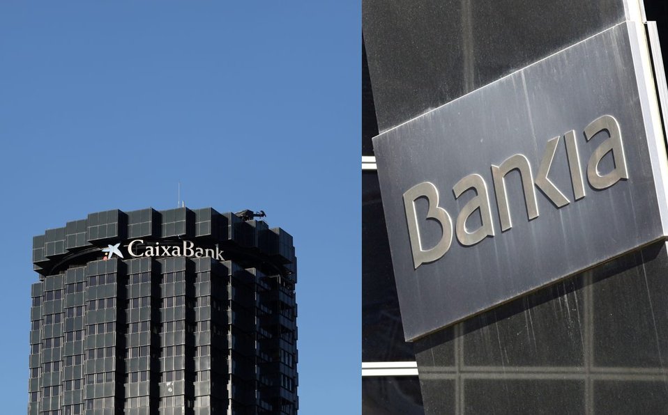 Tras fusión con Bankia, CaixaBank podría eliminar hasta 8 mil empleos Tras fusión con Bankia, CaixaBank podría eliminar hasta 8 mil empleos