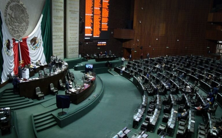 Sobreviviente de Iguala, papá de ‘Checo’ Pérez y empresarios, en lista de ‘pluris’ de Moren