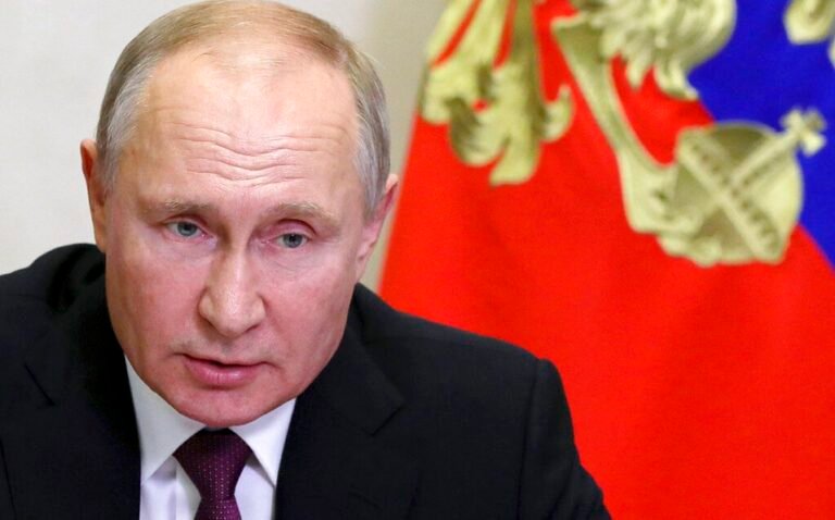 Putin, presidente de Rusia, recibe segunda dosis de vacuna contra el covid-19