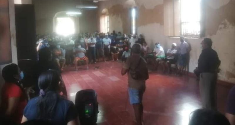 Destituyen al director de la Zofemat por el lío de las palapas en Sisal Destituyen al director de la Zofemat por el lío de las palapas en Sisal