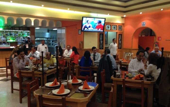 Mayor afluencia en restaurantes Mayor afluencia en restaurantes
