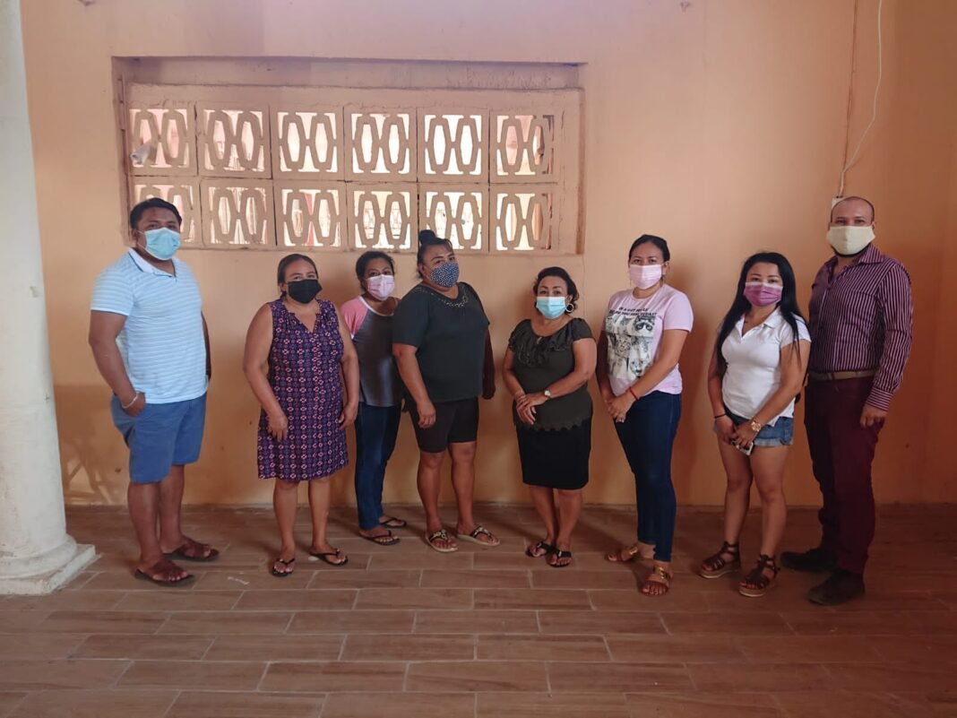 CIUDADANOS DE TAHMEK SE COMPROMETEN CON SU COMUNIDAD CIUDADANOS DE TAHMEK SE COMPROMETEN CON SU COMUNIDAD