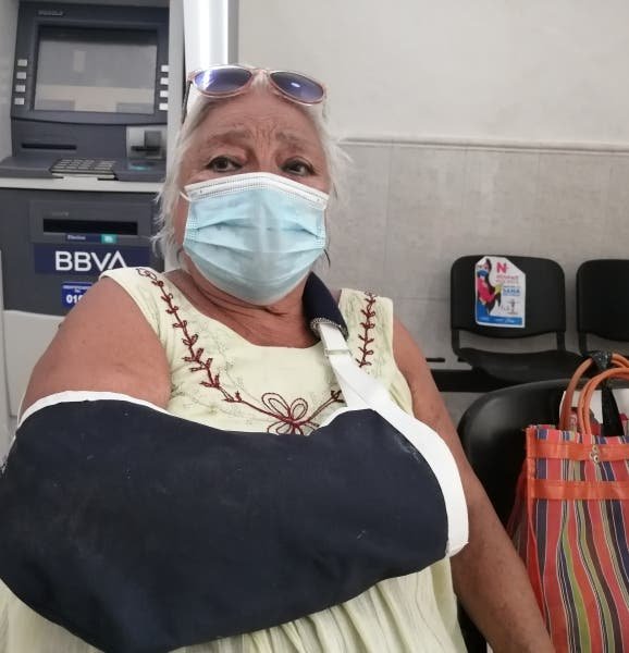 Pide no la dejen a su suerte: mujer teme perder el brazo tras agresión Pide no la dejen a su suerte: mujer teme perder el brazo tras agresión