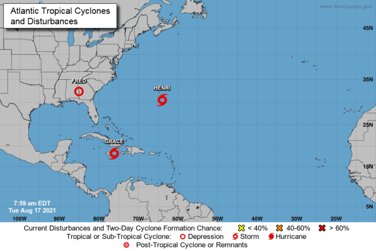 «Grace» cerca de Jamaica y en ruta hacia la península de Yucatán