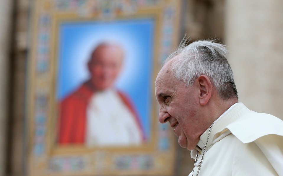 Policía italiana descubre carta con balas enviada al Papa Francisco Policía italiana descubre carta con balas enviada al Papa Francisco