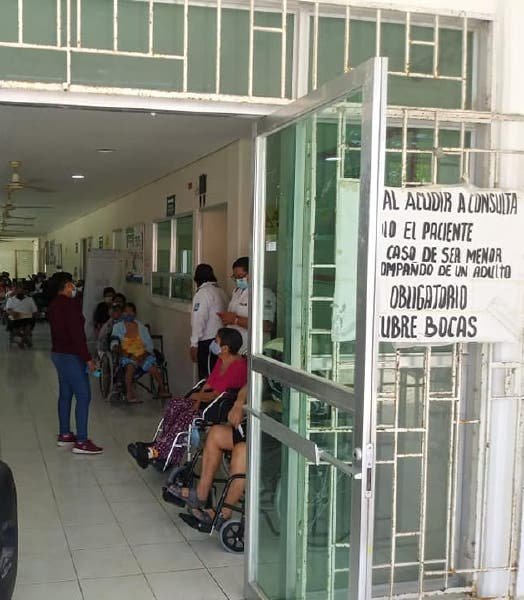 Madres jóvenes en riesgo Madres jóvenes en riesgo