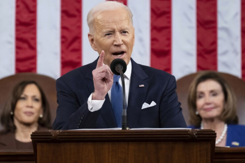 Biden prohíbe las importaciones de petróleo de Rusia