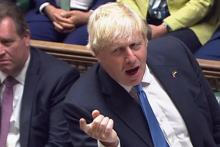 «Hasta la vista baby»: Así se despidió Boris Johnson del Parlamento Británico