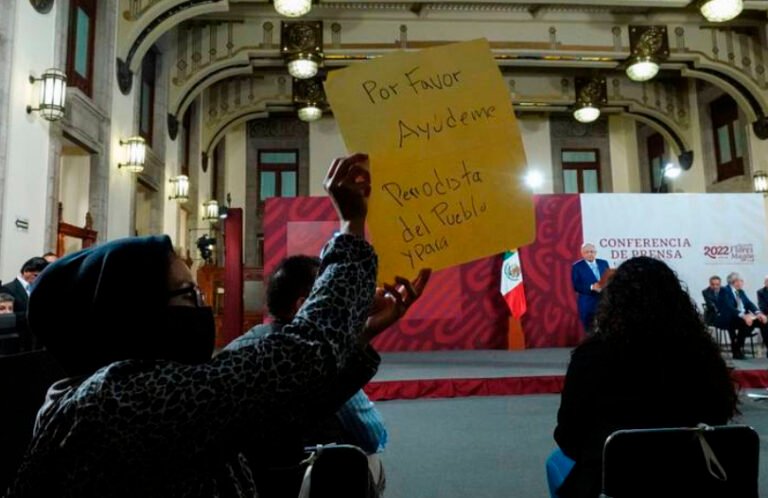 Periodista Ana Cabrera acusa a reportero Omar Niño de agredirla; pide ayuda a AMLO