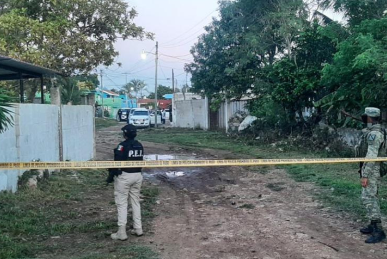 Vecinos enfrentan a policías en operativo antidrogas en San José Vergel, Mérida