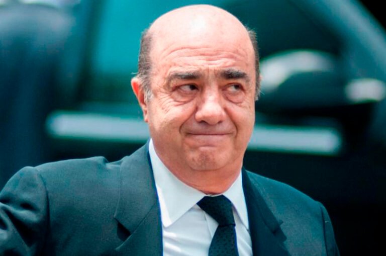 Juez ordena no privar a Murillo Karam de comunicarse con familiares y abogados