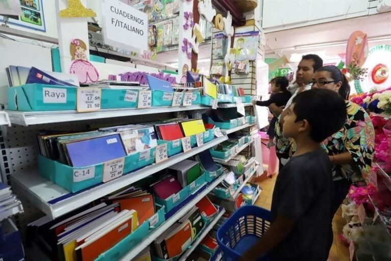 Prevén derrama de 108 mil mdp por compra de útiles escolares