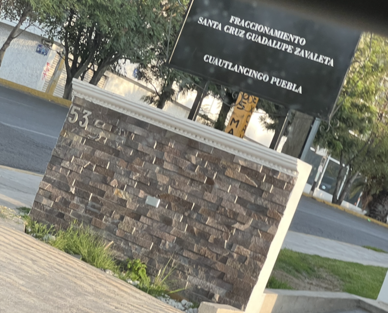 Más del Cartel Inmobiliario del PAN en Puebla: Oculta ayuntamiento de Cuautlancingo millonaria multa judicial por desacato en Santa Cruz Guadalupe 