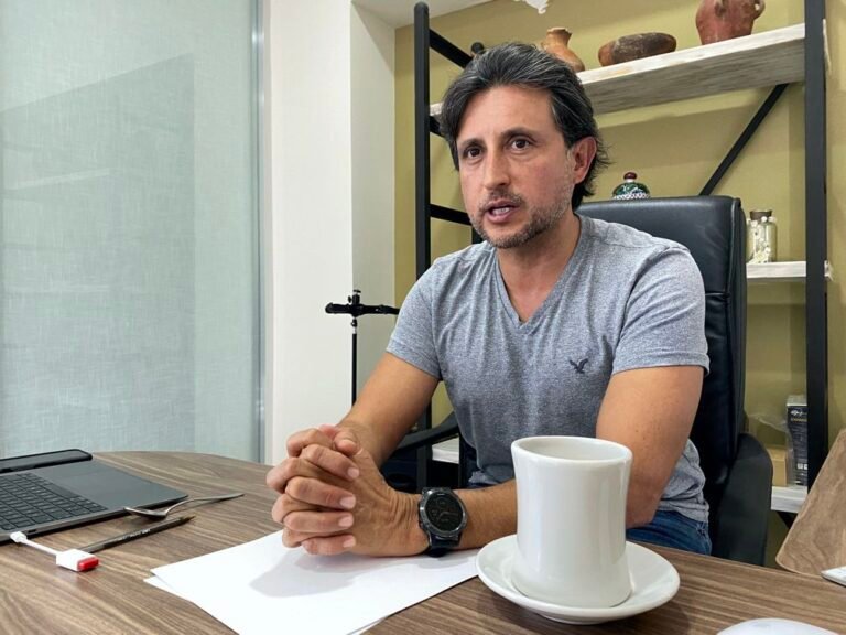 ANUNCIA SU REGRESO JOSÉ JUAN ESPINOSA